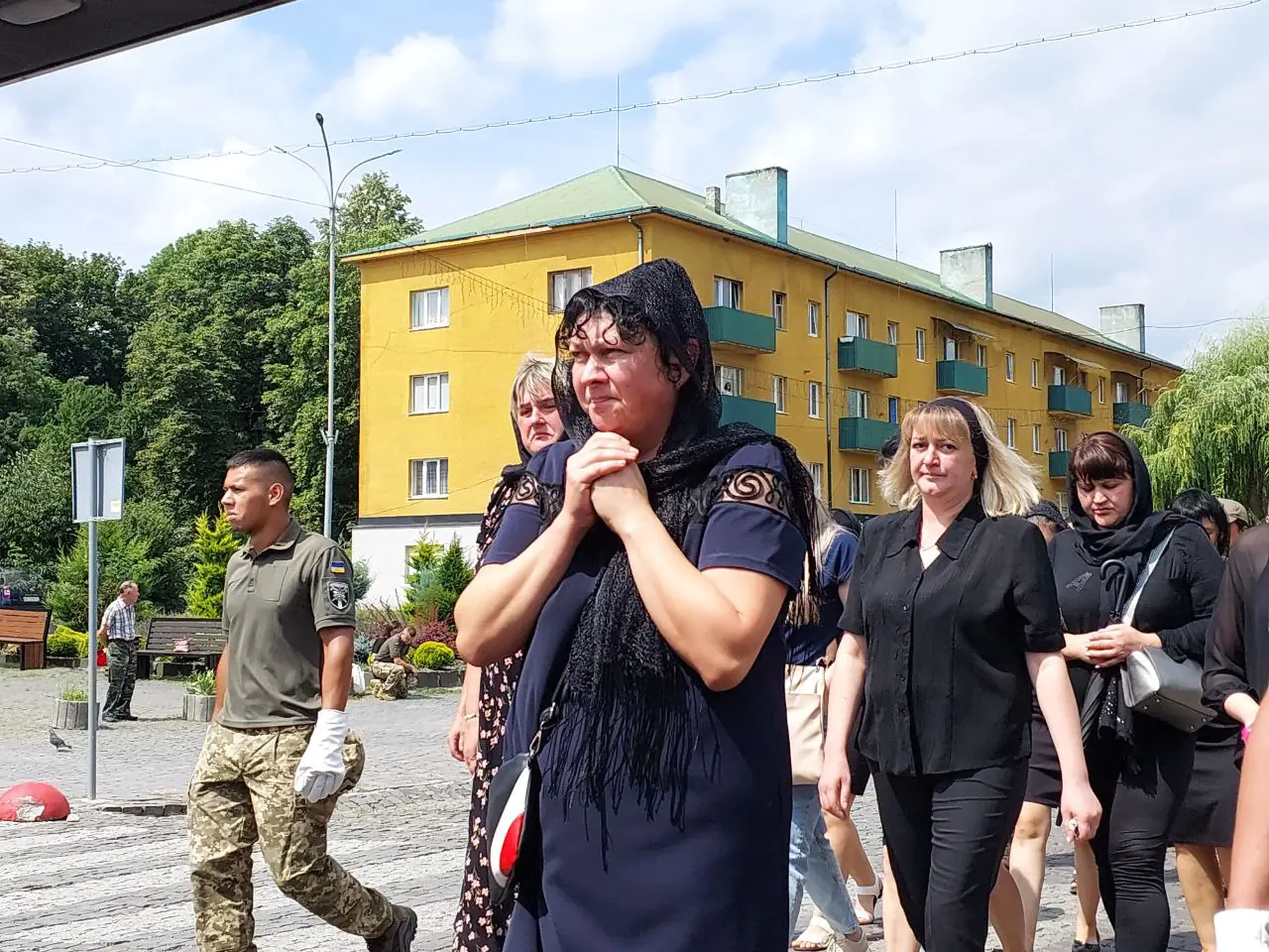  Віддали останню шану: у Сваляві попрощалися із захисником України Ярославом Голяничем 5