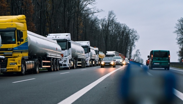 Словацькі перевізники планують завтра заблокувати рух вантажівок у ПП «Ужгород» 0