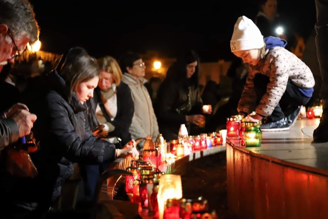  Сотні ужгородців вшанували пам'ять полеглих Героїв 128-ї Закарпатської бригади 0