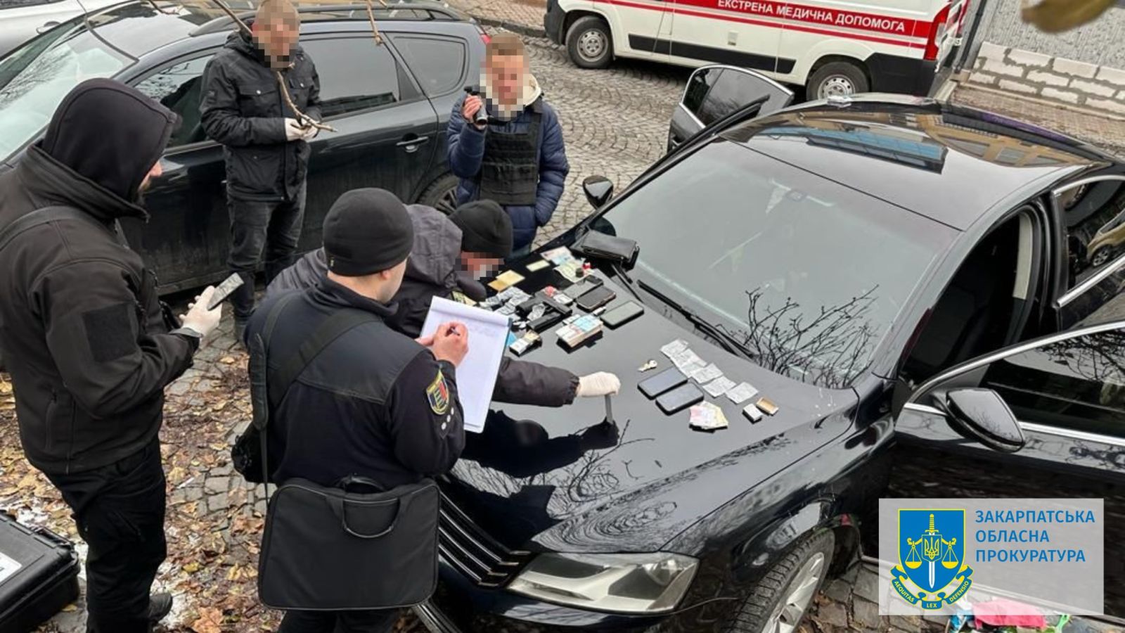  В Ужгороді правоохоронці викрили та ліквідували групу наркодилерів – затримано п’ятьох осіб 0