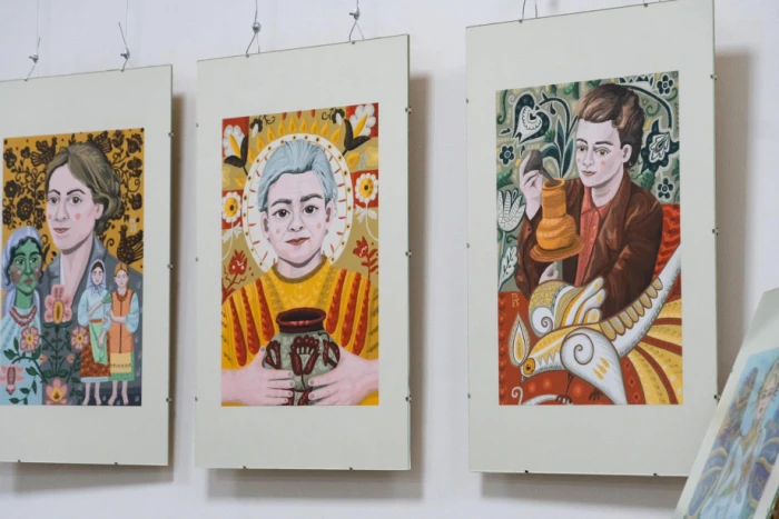 В Ужгороді відкрили виставку «Українські мисткині» діджитал-художниці Тетяни Корнієнко