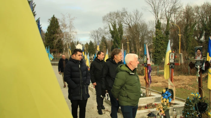 В Ужгороді вшанували пам’ять загиблих на війні захисників
