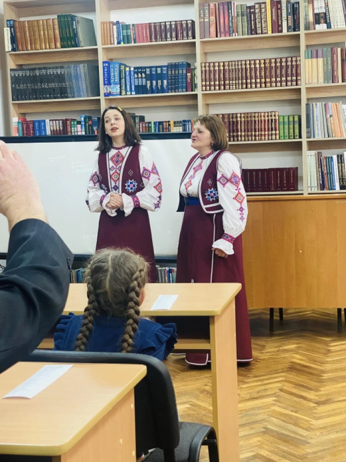 У Свалявській бібліотеці відбувся творчий вечір «Шевченко – 210 років»