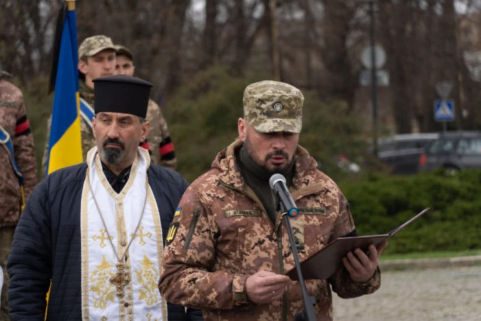 В Ужгороді попрощалися із загиблим на війні Олексієм Хотіним