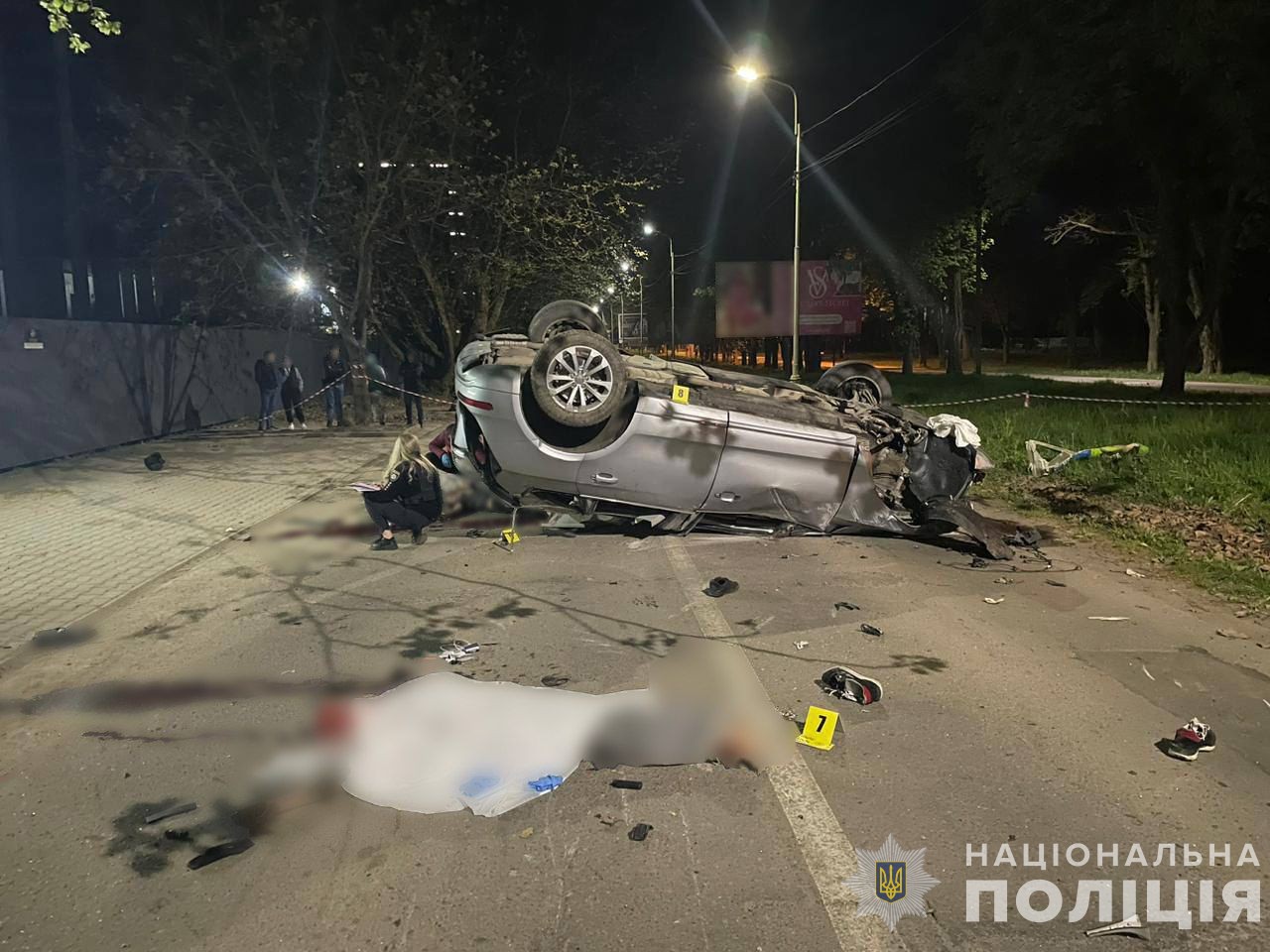  Двоє людей загинули, ще троє – важко травмовані: вночі в Ужгороді трапилася смертельна ДТП (ВІДЕО) 0
