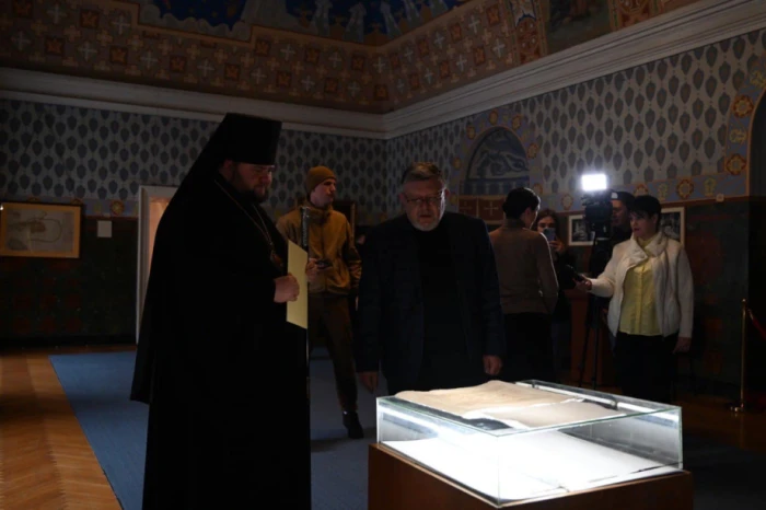 Закарпатський обласний краєзнавчий музей отримав копії Туринської плащаниці