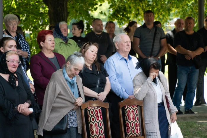 В Ужгороді попрощалися з молодшим сержантаом, гранатометником Віктором Ілларом