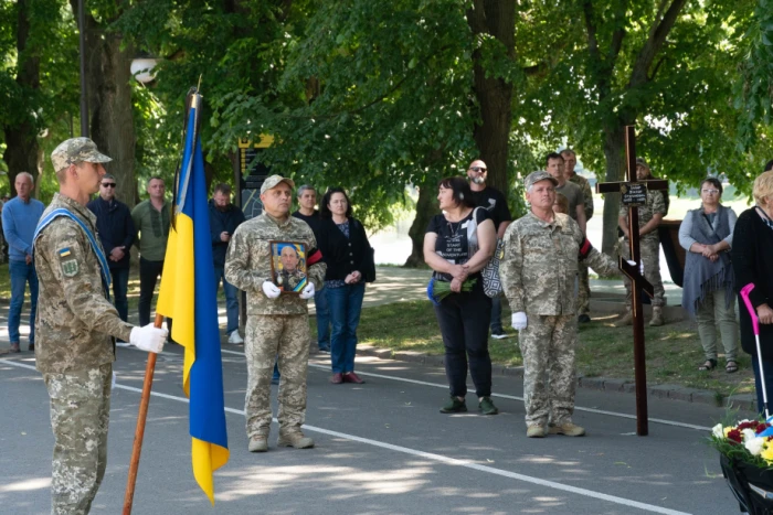 В Ужгороді попрощалися з молодшим сержантаом, гранатометником Віктором Ілларом