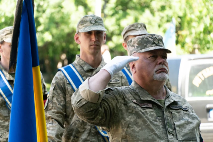 В Ужгороді попрощалися з молодшим сержантаом, гранатометником Віктором Ілларом