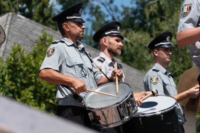 В Ужгороді попрощалися із загиблим на війні захисником Олександром Безегою