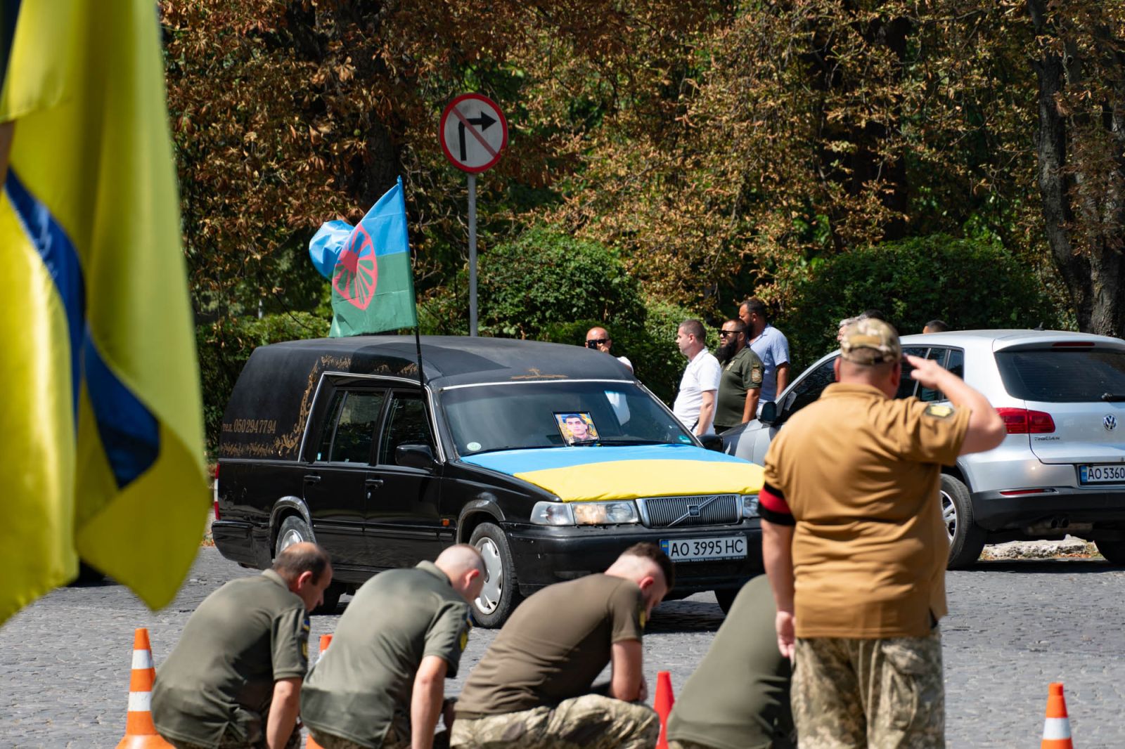 В Ужгороді попрощалися із 34-річним захисником, солдатом Владиславом Амітом0