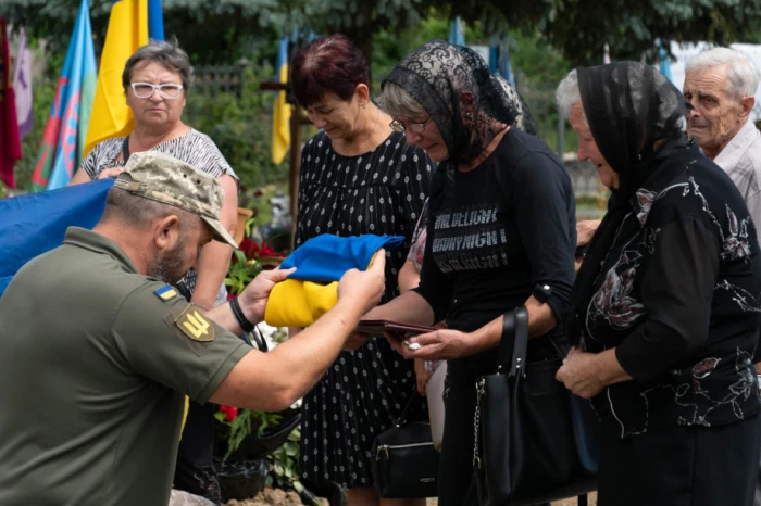 В Ужгороді попрощалися із загиблим на війні захисником Миколою Шестераком