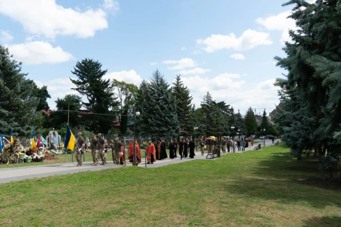 В Ужгороді попрощалися із загиблим на війні захисником Миколою Шестераком