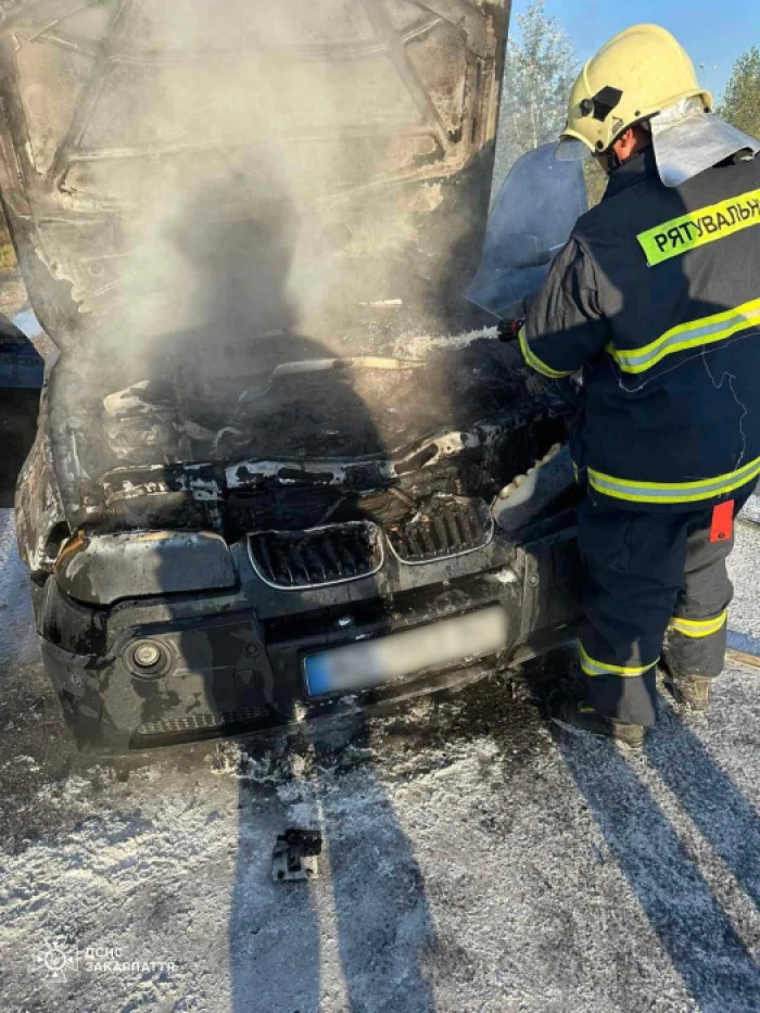 У Чопі під час руху загорівся автомобіль