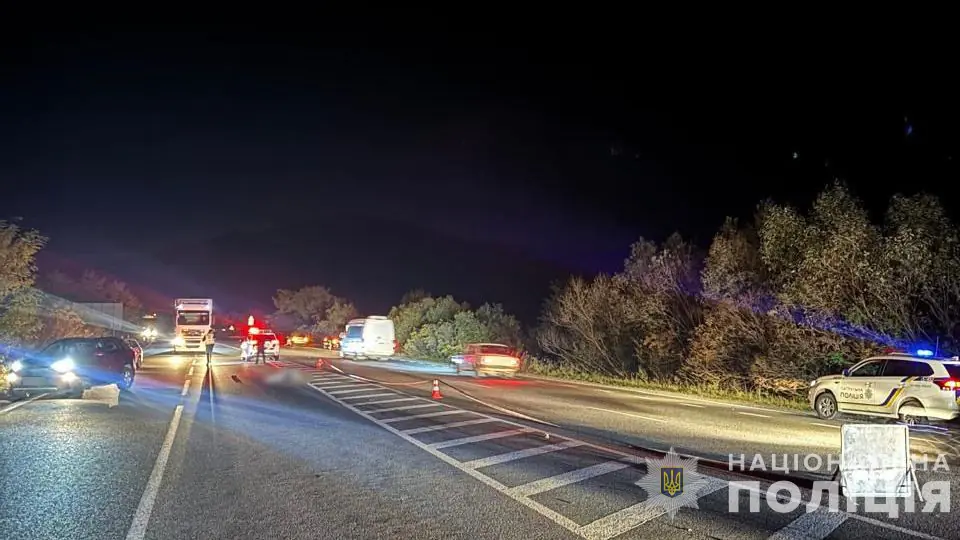 Поліція Закарпаття встановлює обставини ДТП, внаслідок якої загинула жінка-пішохід1