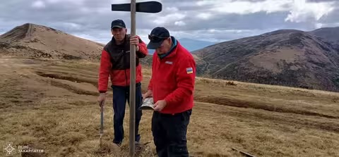 На Свидовецькому хребті у Карпатах оновили вказівники перед гірськолижним сезоном0