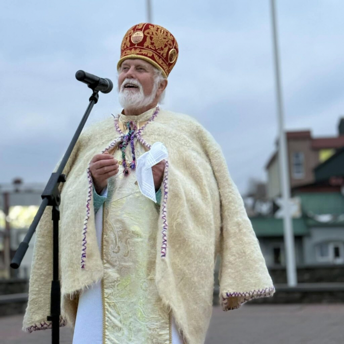 Засяяли вогні головної ялинки Хустської громади2