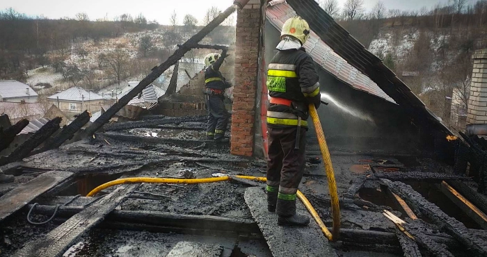 У Перечині через пошкоджений димохід ледь не згорів житловий будинок