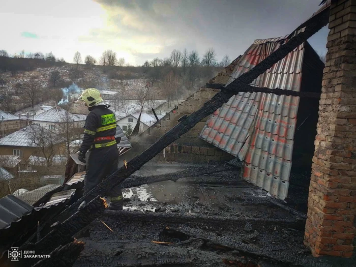 У Перечині через пошкоджений димохід ледь не згорів житловий будинок