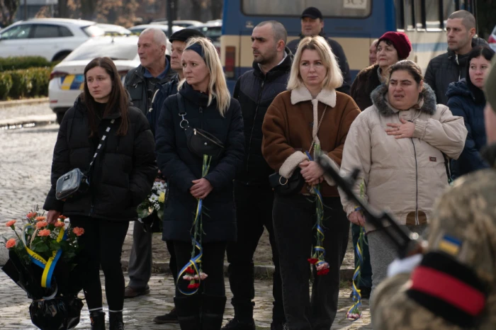 В Ужгороді відбувся чин похорону та прощання із 27-річним воїном, солдатом Максимом Євдокимовим