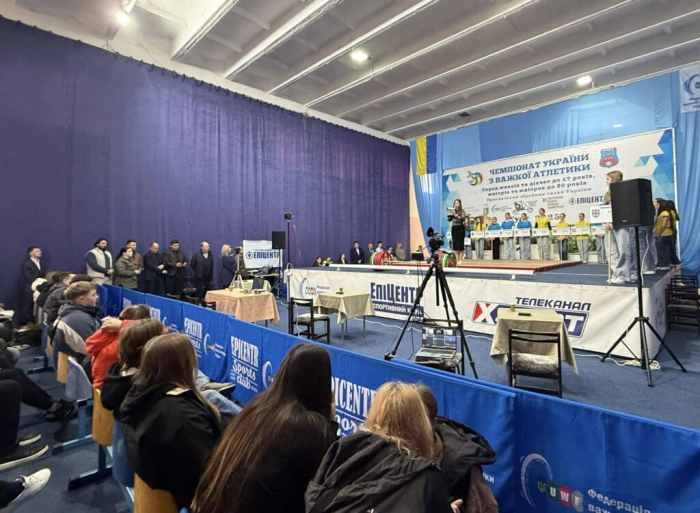 У Хусті проходить Чемпіонат України з важкої атлетики3