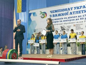 У Хусті проходить Чемпіонат України з важкої атлетики0