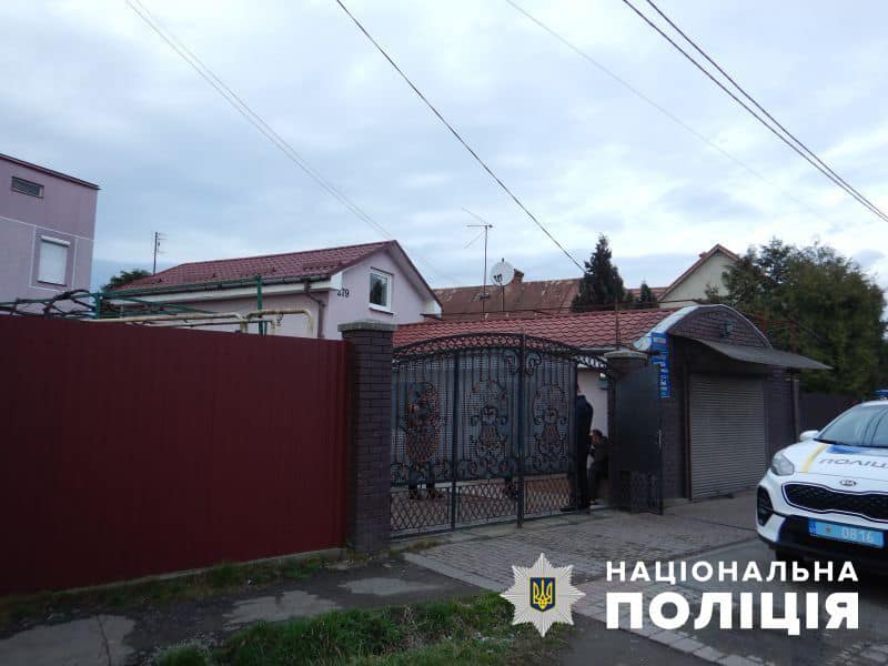 В Ужгороді поліція вилучила у сімейного кривдника бойові гранати: зловмисника затримано0