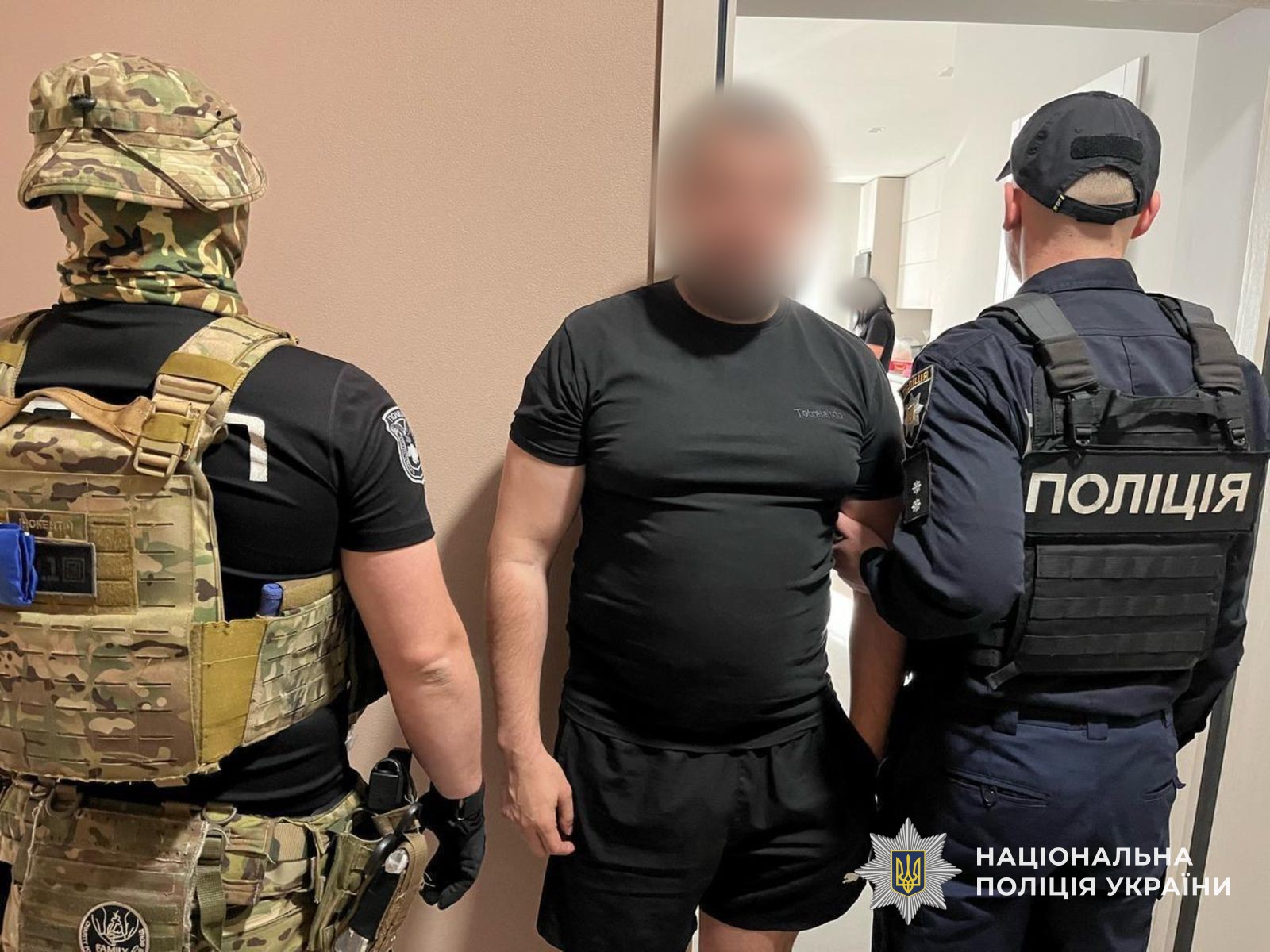 Афера з нерухомістю на понад 14 млн грн: поліція Ужгородщини повідомила про підозру двом зловмисникам, які ошукали закарпатку0