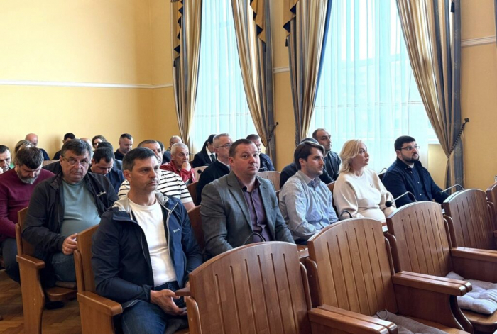 Чергові рішення прийняті на засіданні сесії Хустської міської ради3