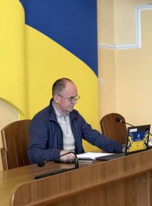 Депутати Хустської міської ради зібралися на позачергову сесію1