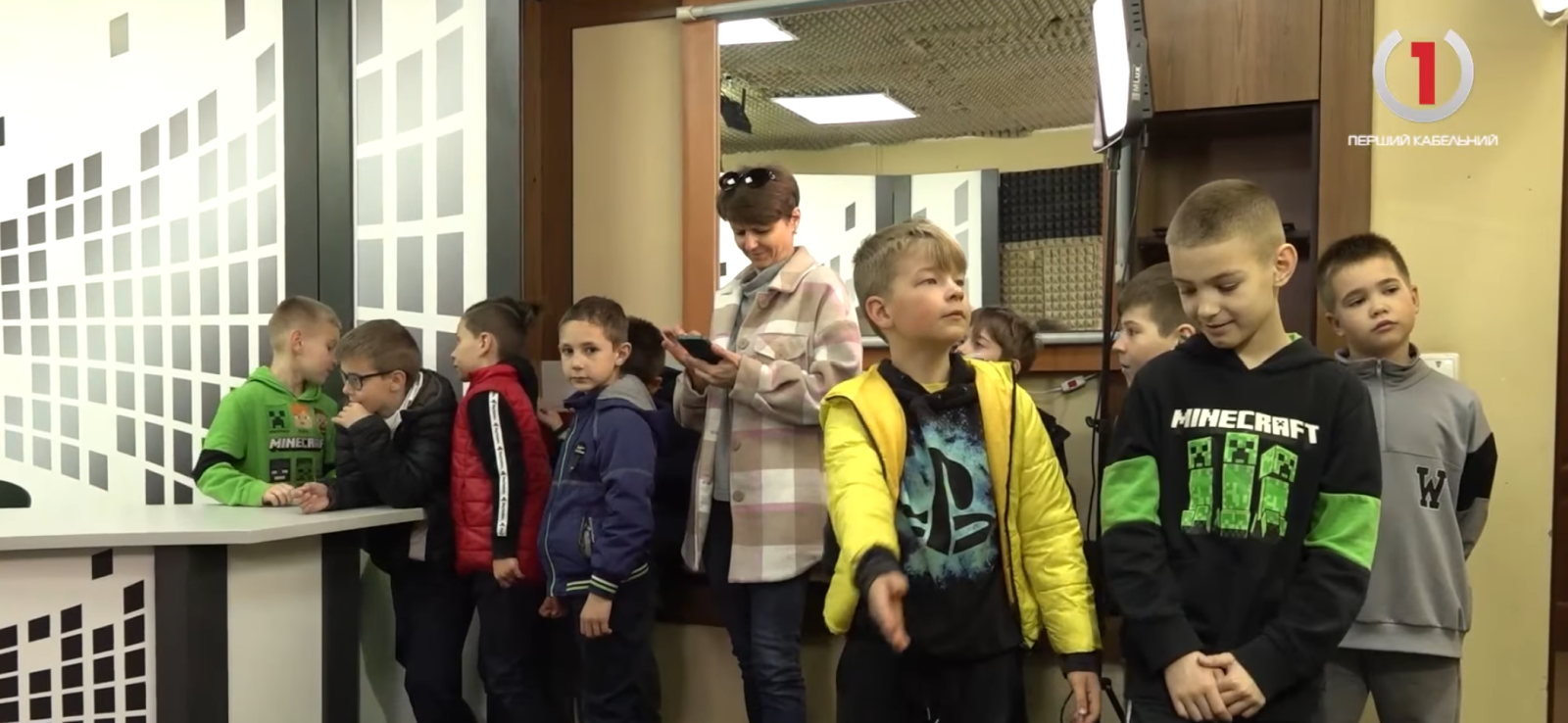 До Дня електрозв’язку та інформаційного суспільства для школярів Мукачева провели екскурсію в медіа (ВІДЕО)0