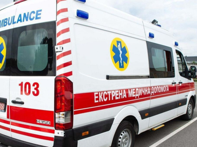 на Закарпатті медики швидкої прийняли пологи в 33-річної жінки з Молдови0