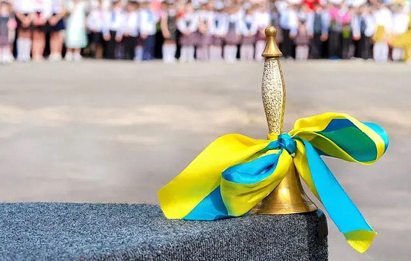 На Закарпатті останній дзвінок прозвучав для 10 456 учнів 11-х класів та 15 896 дев’ятикласників0