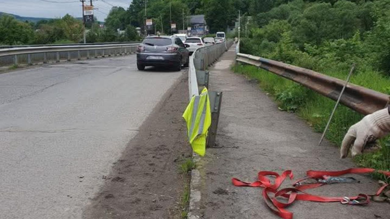 Відремонтований відбійник у Сваляві