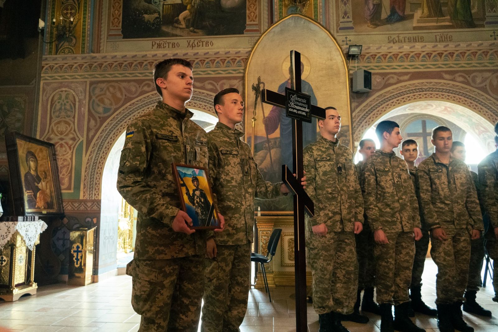 У Мукачеві попрощалися із полеглим на війні Костянтином Артюгіним0