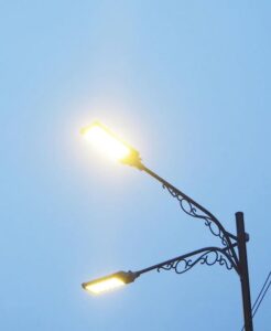 Увага! У Хусті сьогодні горітимуть ліхтарі вуличного освітлення1