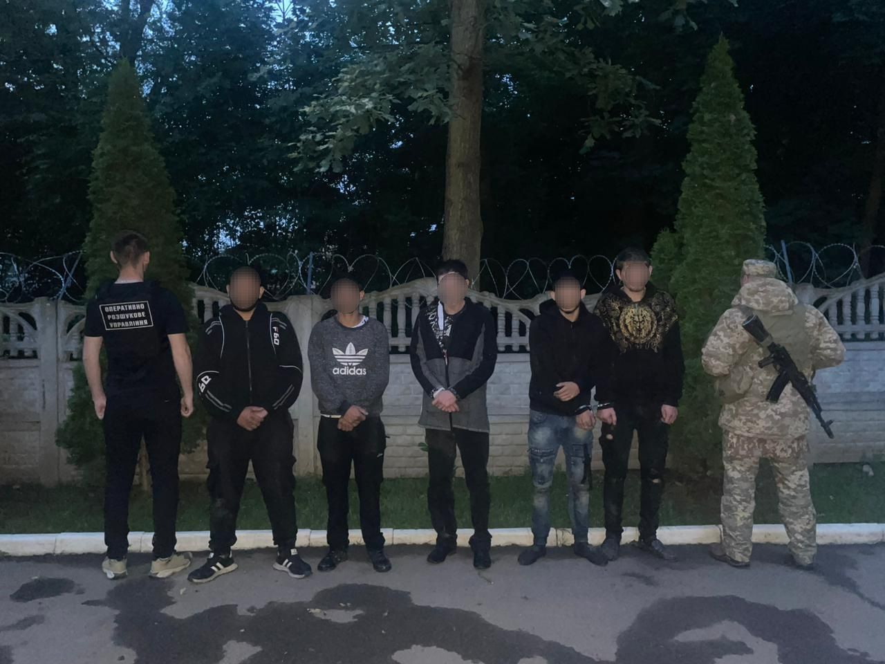 На Закарпатті затримали п’ятьох втікачів біля кордону зі Словаччиною0