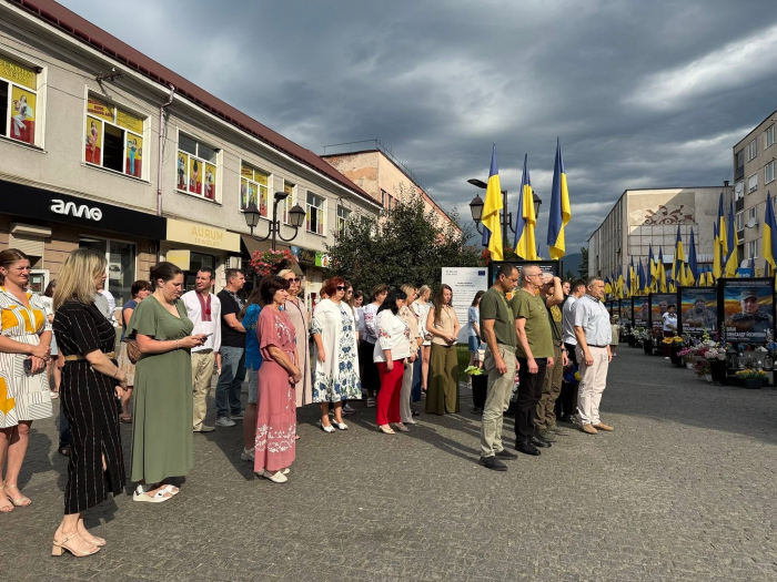Сьогодні на Алеї Слави відбулася поминальна молитва за загиблими захисниками України3