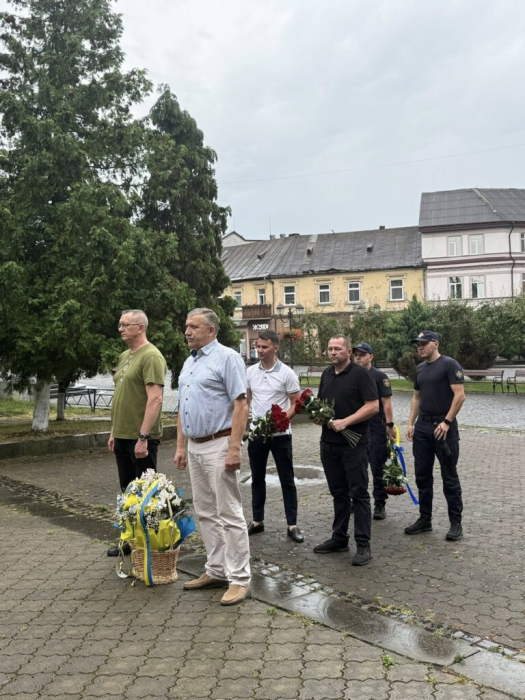 Урочисте покладання квітів до пам’ятника Тарасові Шевченку3