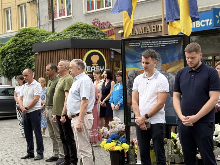 Вічна пам’ять Захисникам і Захисницям України!4