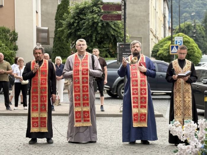 Вічна пам’ять Захисникам і Захисницям України!2