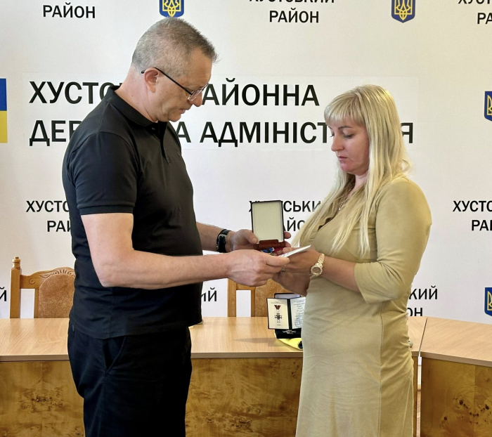 Вручення державних нагород родинам військовослужбовців12