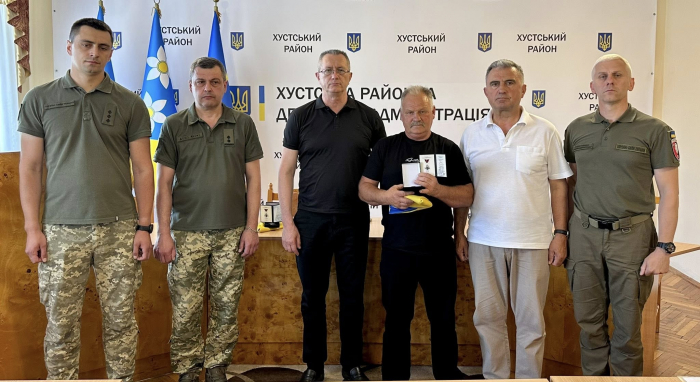 Вручення державних нагород родинам військовослужбовців14