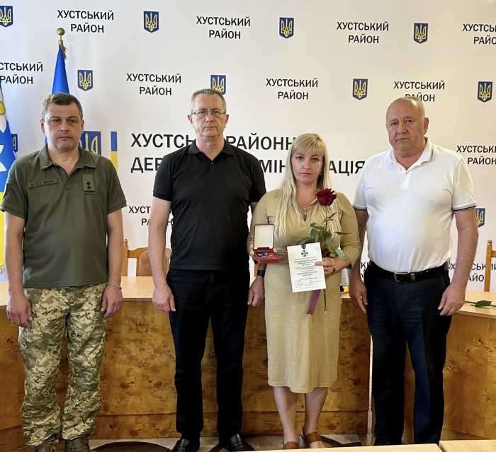 Вручення державних нагород родинам військовослужбовців13
