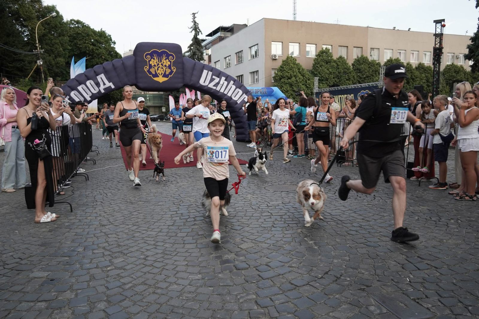 Uzhhorod Puppy Race – в Ужгороді відбувся перший благодійний забіг із чотирилапими0