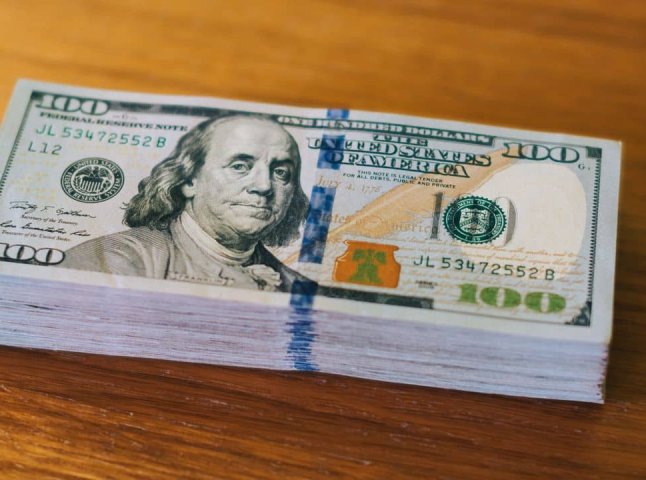 Крадіжка понад $33000: під варту взяли киянина, який викрав гроші у закарпатки0