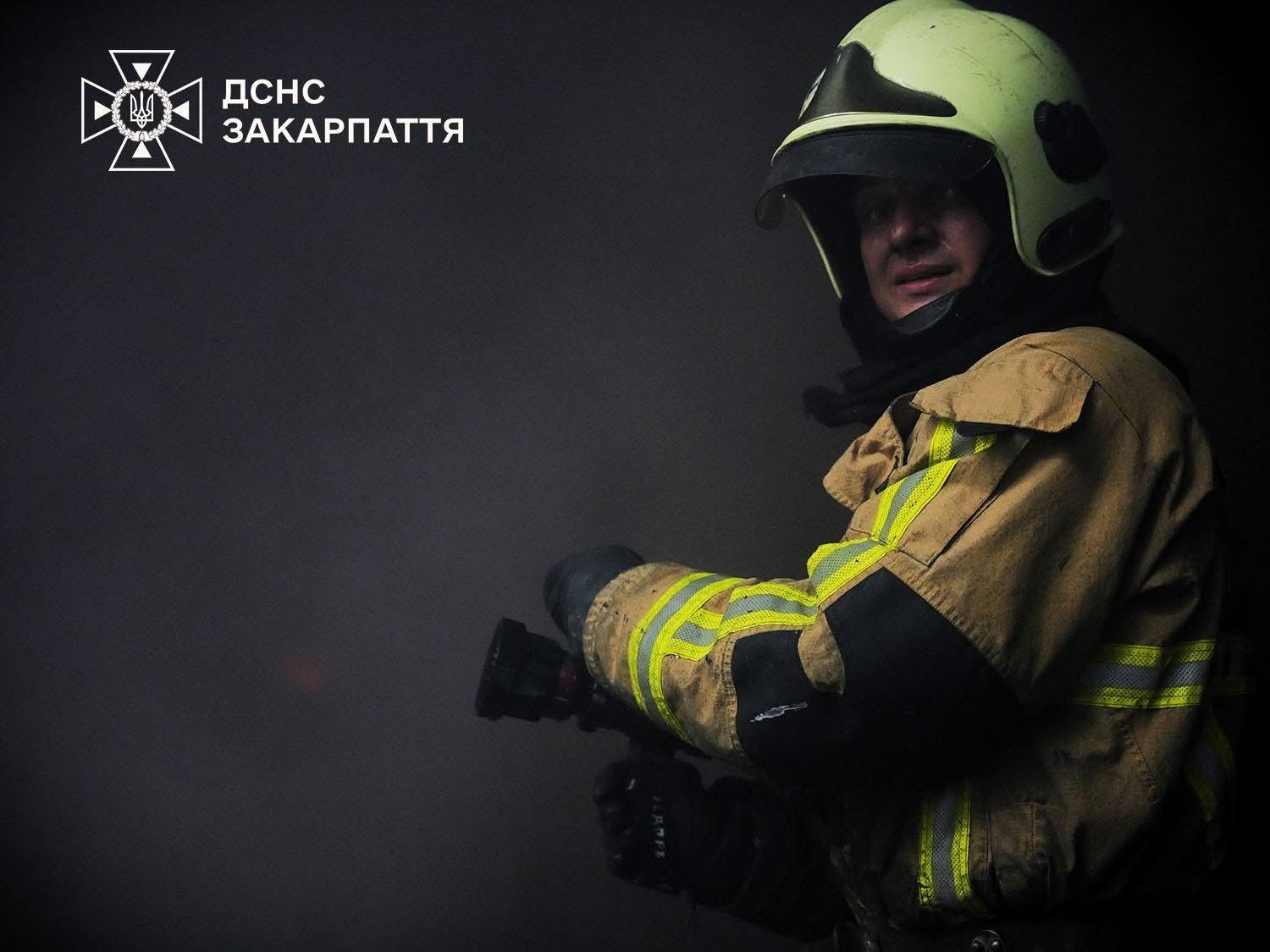 Пожежу на підприємстві в яке влучили ракети, ліквідовано: гасили 2 доби0