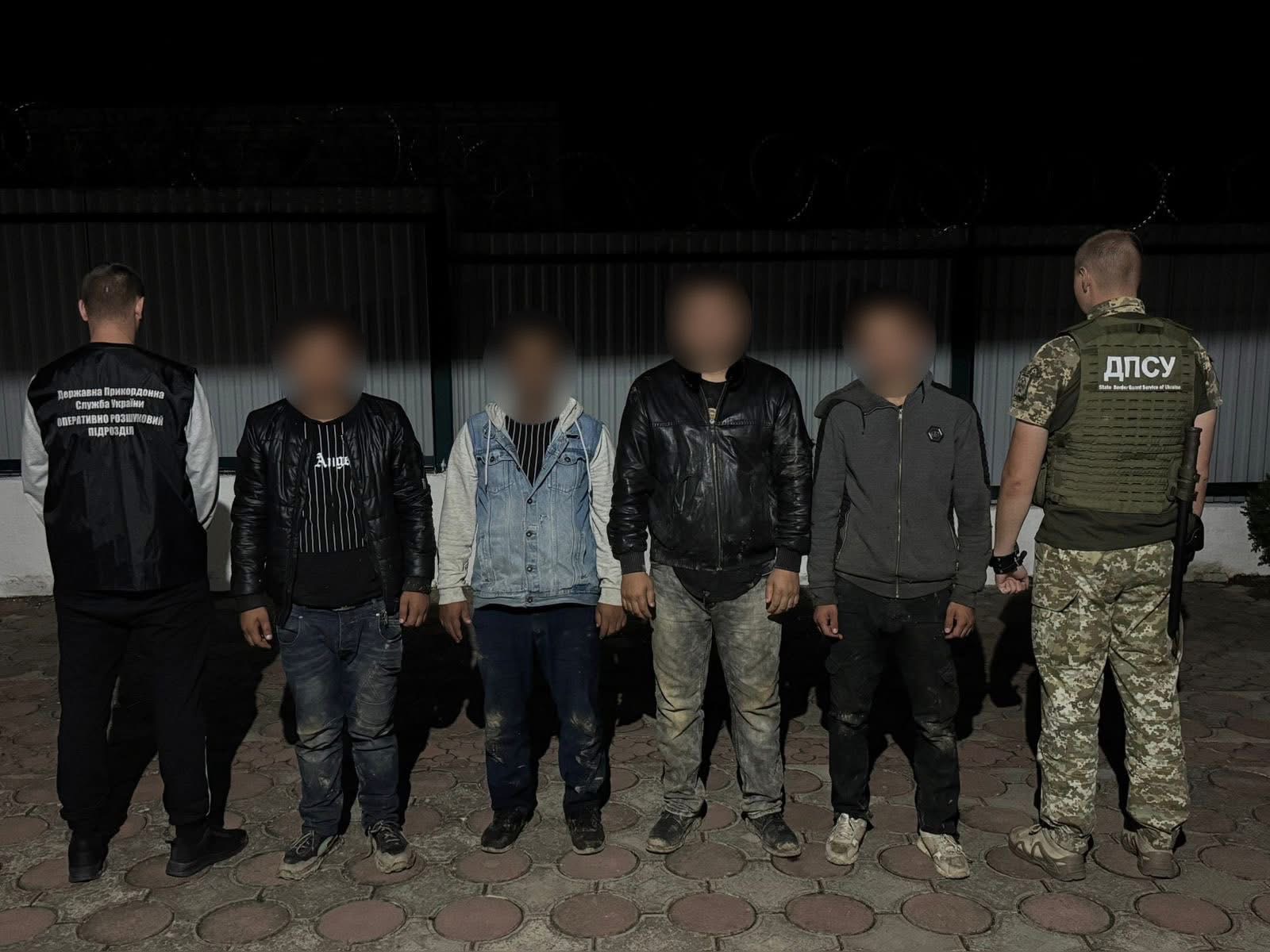 На Закарпатті прикордонники зірвали нічну втечу 10 порушників кордону0