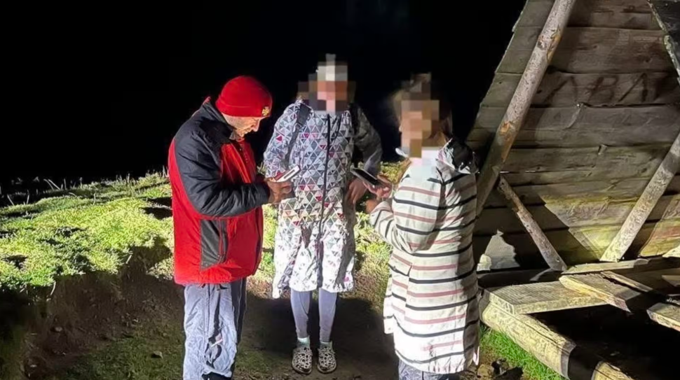 Поблизу гори Петрос рятувальники відшукали двох знесилених туристок з Києва0