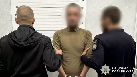 В Ужгороді затримали грабіжника, який відібрав смартфон у перехожого0